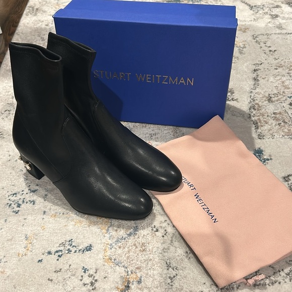 Stuart Weitzman Allshine 60 Leather Bootie in black size 7 NWT - Picture 4 of 13